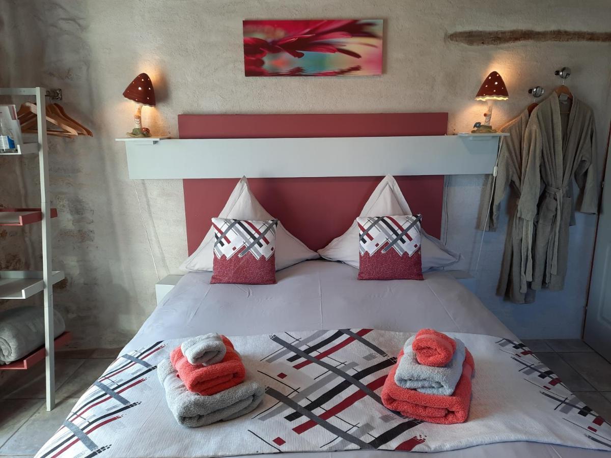 L'Echappee Tremoussante Bed & Breakfast Saint-Barthelemy-de-Vals Luaran gambar